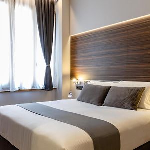 Zimmer mit Queensize-Bett